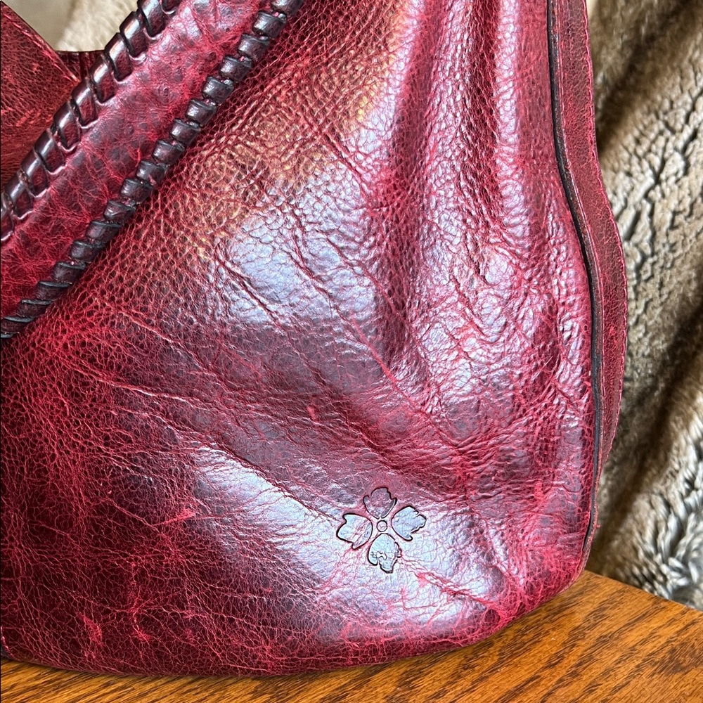 Patricia Nash Deep Red Distressed Leather Hobo Conceal Carry Bag and Wallet - Picture 4 of 16